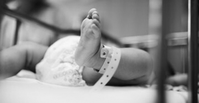 W USA na COVID-19 zmarło 6-tygodniowe niemowlę