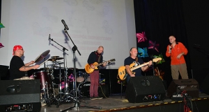 Zaśpiewali dla hospicjum[gallery]