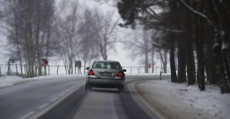 Odśnieżą drogi i chodniki zimą