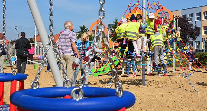 Odświeżony plac zabaw