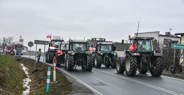 Rolnicy zablokowali krajówkę