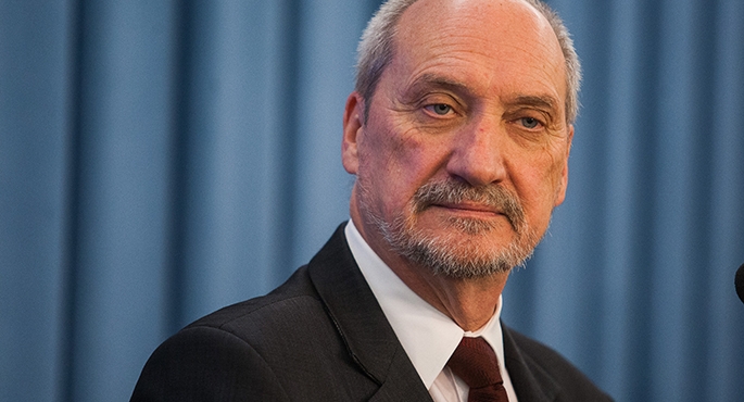 Macierewicz atakuje Tuska