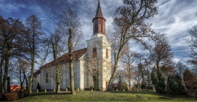 Sanktuarium Matki Bożej Pocieszenia w Lutogniewie