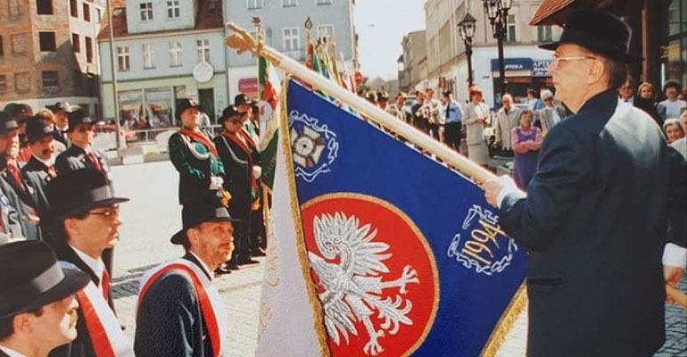 25 lat temu Kurkowe Bractwo Strzeleckie otrzymało sztandar