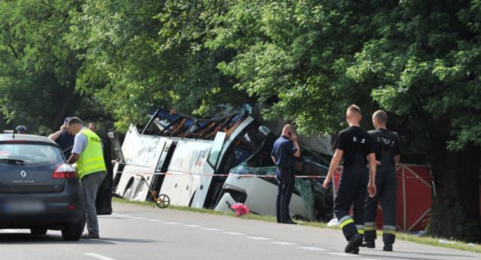 Masakra pod Garwolinem: 5 osób nie żyje, 25 jest rannych