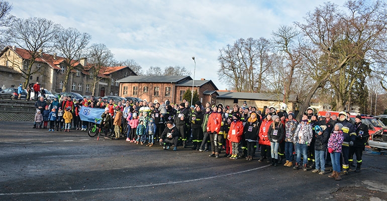 200 osób biegło dla WOŚP