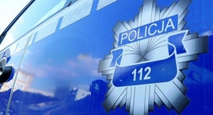 20-latek groził nożem matce i siostrze