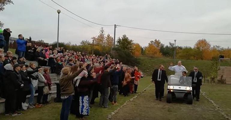 Mieszkańcy wsi na Podkarpaciu odgrywali zamach na Jana Pawła II