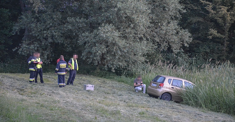 Auto rozjechało kobietę