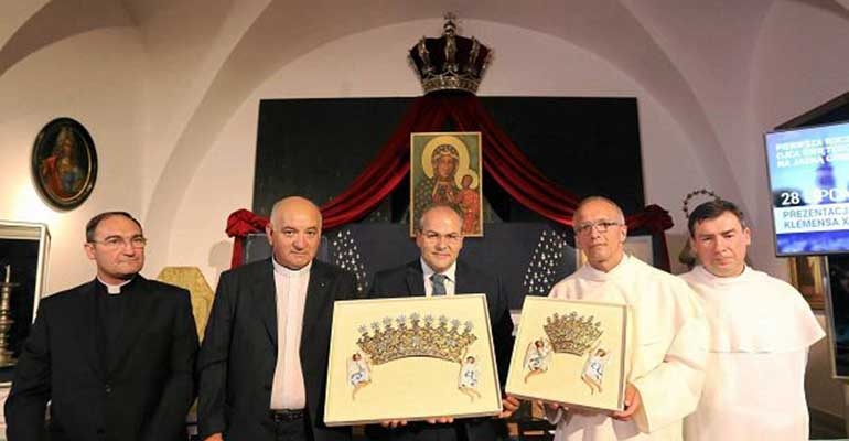 Nowe korony Królowej Polski