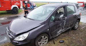 Zderzenie osobówek na skrzyżowaniu[gallery]