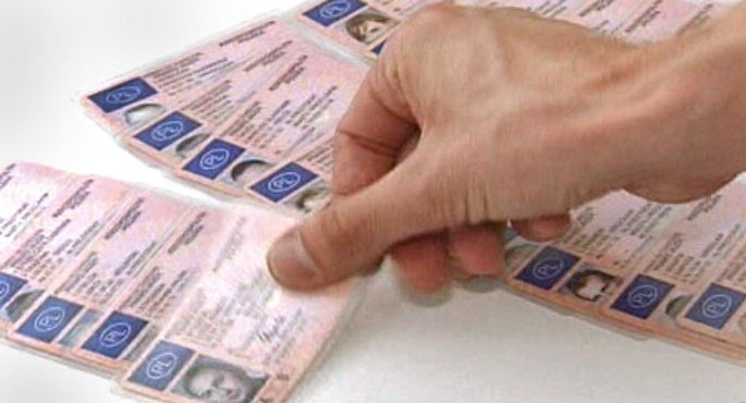 Zdaniem prawników za przekroczenie prędkości kierowcy karani są podwójnie - mandatem i punktami karnymi oraz odebraniem prawka