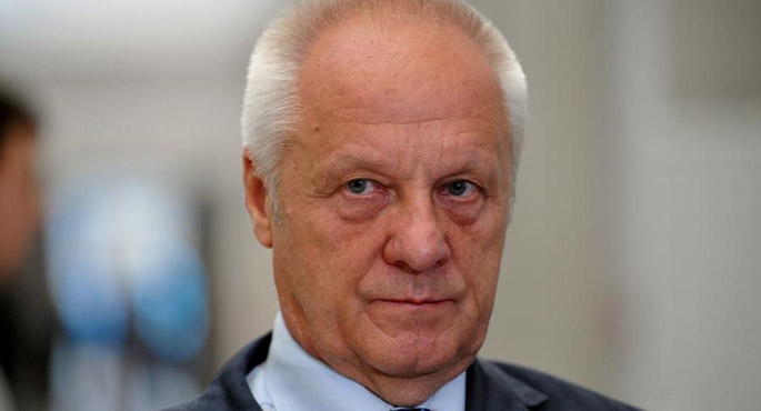 Niesiołowski krytykuje… rząd