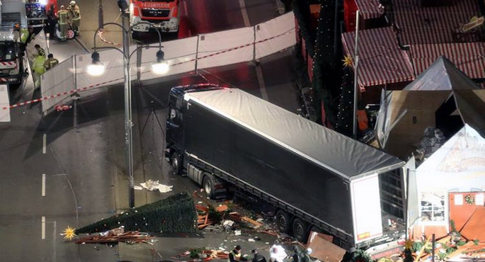 Nie żyje Anis Amri (†24 l.), który zabił 13 osób, w tym polskiego kierowcę, i ranił 48