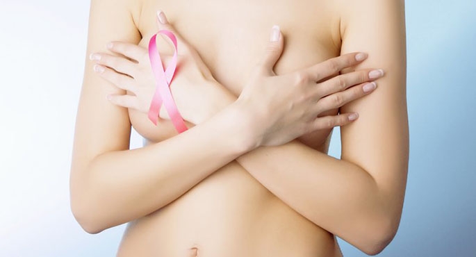 Kobiety samobadanie piersi powinny wykonywać co miesiąc