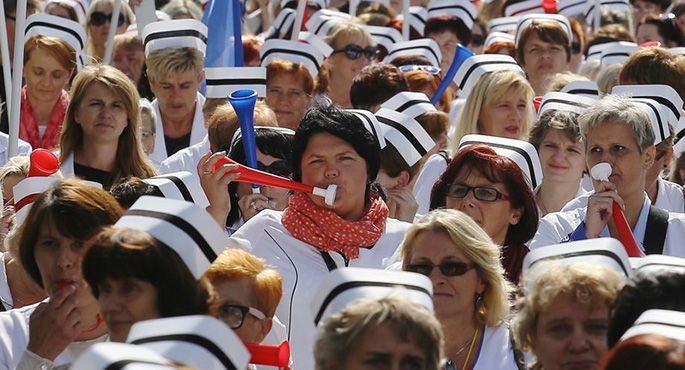 Manifestują, bo chcą większej podwyżki