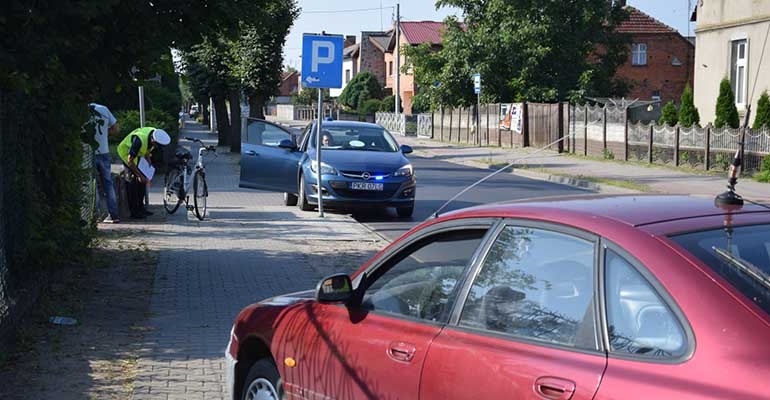 Potrącenie rowerzystki w Rozdrażewie