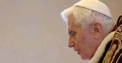 Benedykt XVI słabnie w oczach