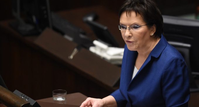 Kopacz się chwali, Kaczyński krytykuje