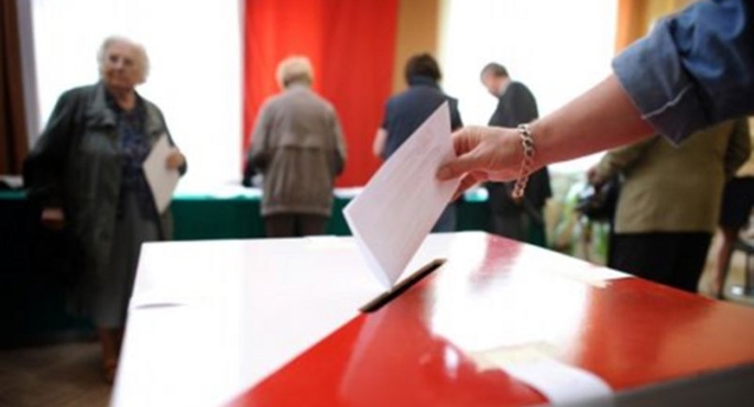 Sześć partii lub trzy
