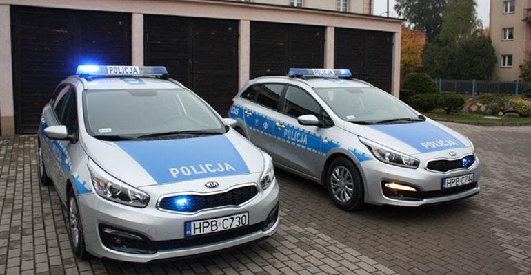 Policja dostała dwa nowe oznakowane radiowozy