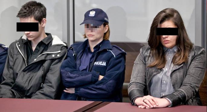 Para nastolatków brutalnie zamordowała rodziców chłopaka