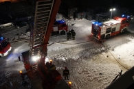 Pożar w magazynach dino [gallery]