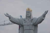 Pomnik ma wysokość 36 metrów. Ciężar konstrukcji szacowany jest na ponad 440 ton