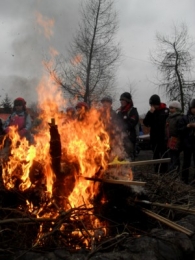 Spalili marzannę na oznakę wiosny [gallery]