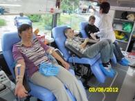 Zebrano blisko 15 litrów krwi