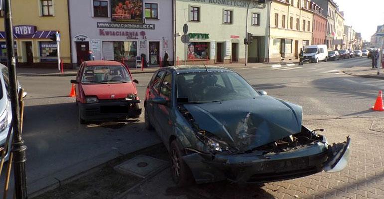 Wypadek drogowy w centrum Milicza