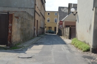 Być może nie każdy kierowca wie, jak wygląda znak zakazu postoju