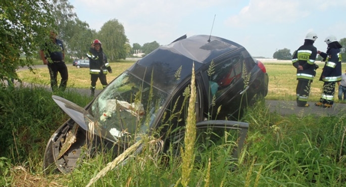 Po wypadku w Gorzupi dwie osoby trafiły do szpitala