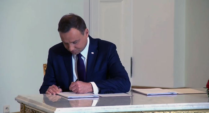 Obetną emerytury ubekom