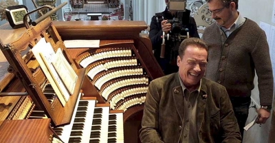 Terminator został organistą