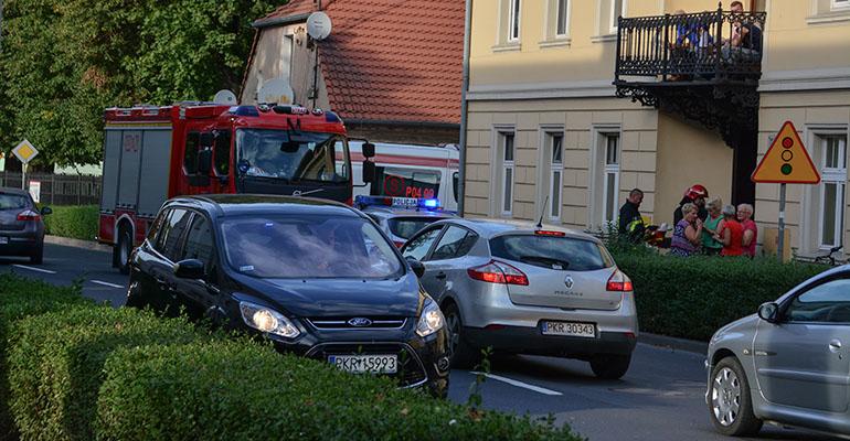 Wezwał pomoc, bo nie widział sąsiadki