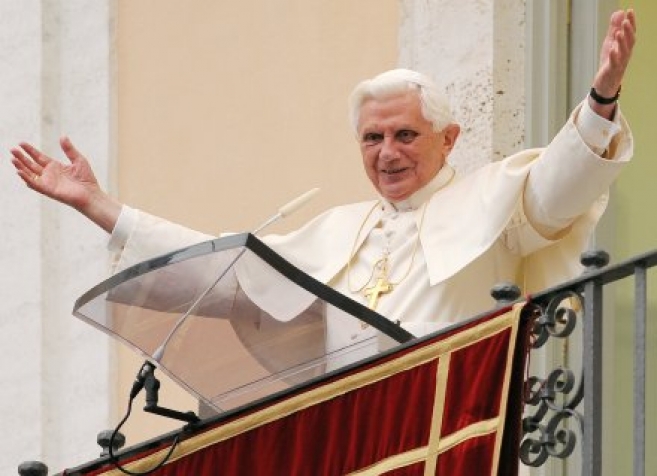Benedykt XVI skończył 84 lata