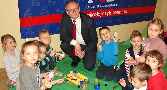 Senator Łukasz Mikołajczyk spotkał się z dziećmi