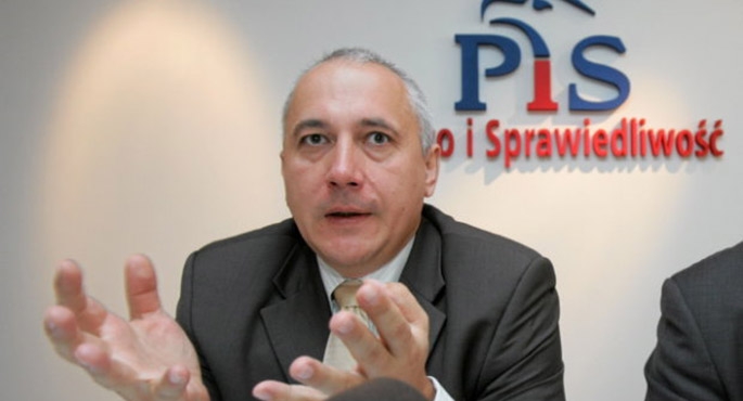 Premier powinna odejść
