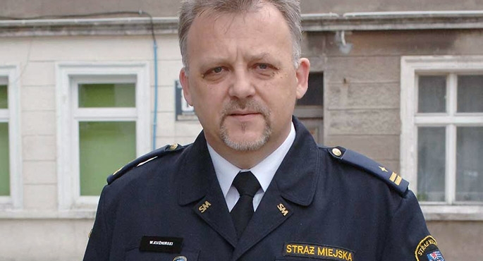 Szef podgląd strażniczki